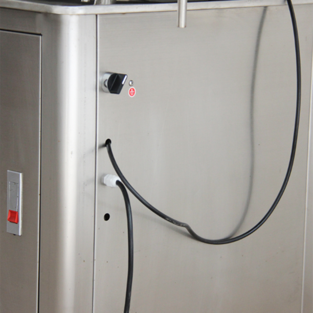 การควบคุม PLC ไฟฟ้าด้านล่างด้านบนเครื่องติดฉลากพื้นผิวเรียบอัตโนมัติสำหรับกล่องขวดกระป๋องโลหะ