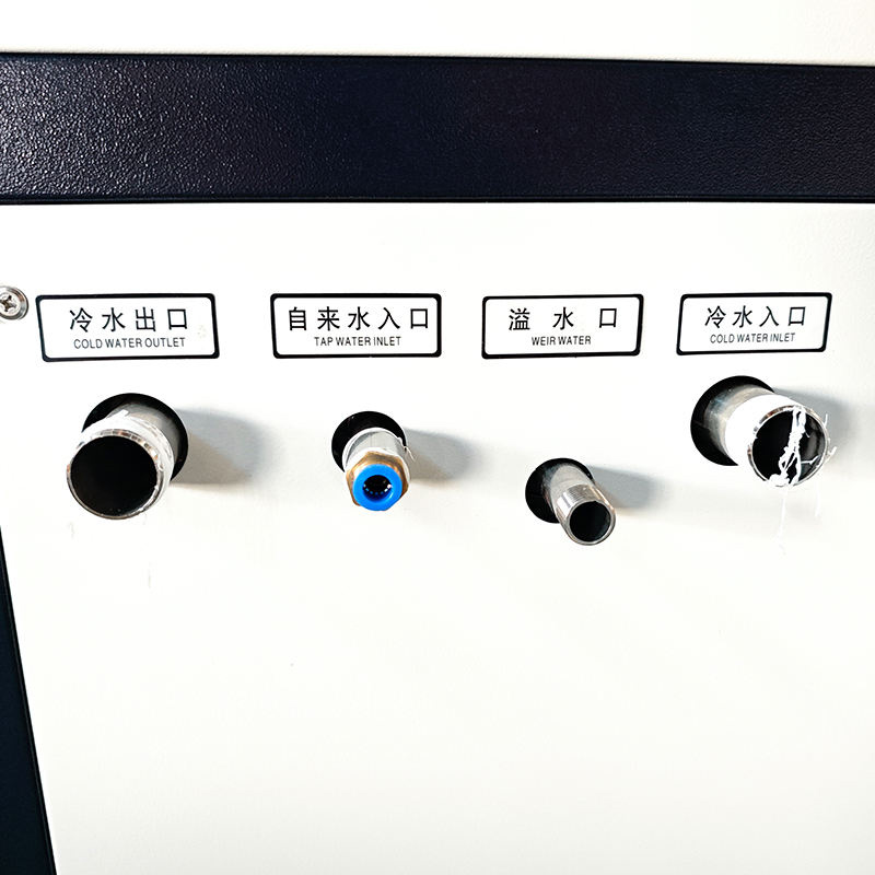 เครื่องทำความเย็นอุตสาหกรรมแบบระบายความร้อนด้วยน้ำเพื่อการทำความเย็นในอุตสาหกรรม