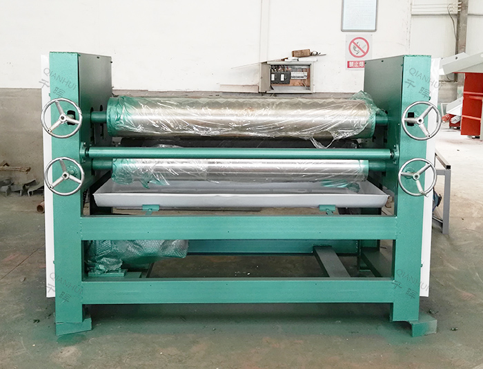 เครื่องเคลือบกาวสองด้านสำหรับไม้อัด